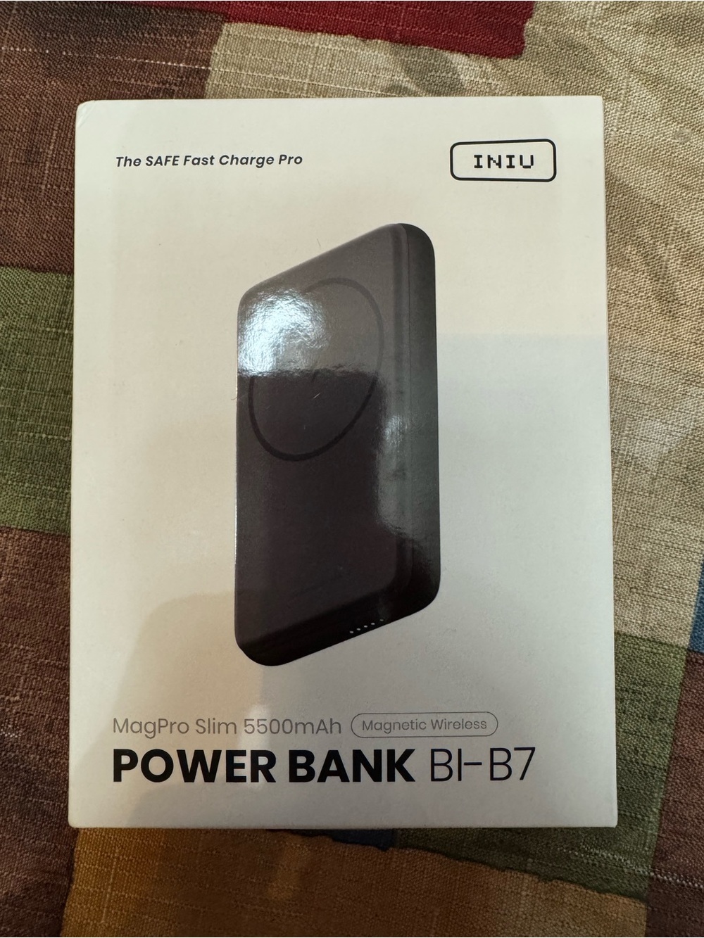 MagPro Slim 5500mAh Magnetic Wireless Power Bank - Black